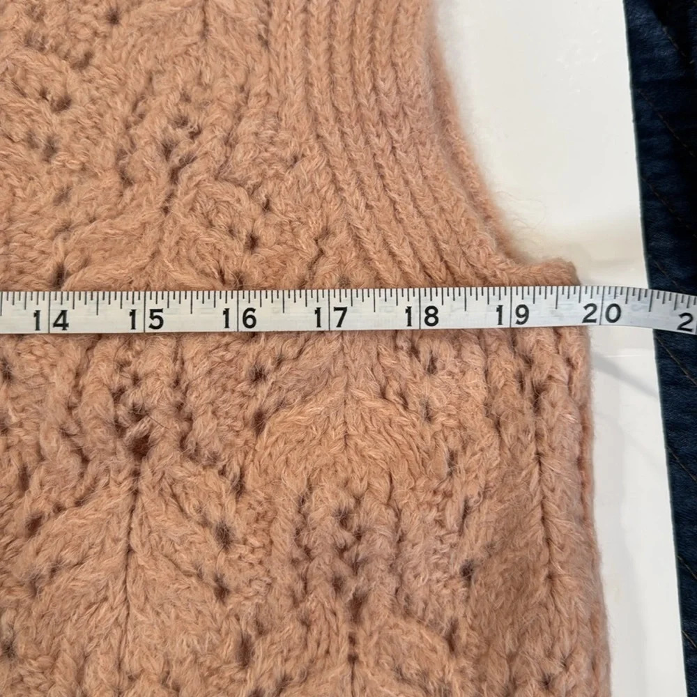 NWT Zara Crochet Knit Sweater Vest Size Small Pink/peach Jewel Buttons - Picture 4 of 9